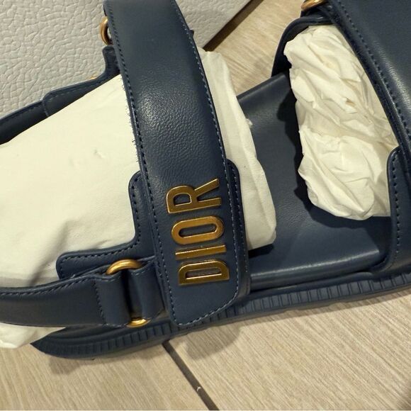 Brand new with box Women’s size 12.5 Dior Sandal brand new with box - Picture 4 of 6